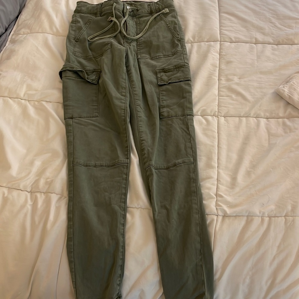 American Eagle Cargo Jeggings ✨3 for $20✨